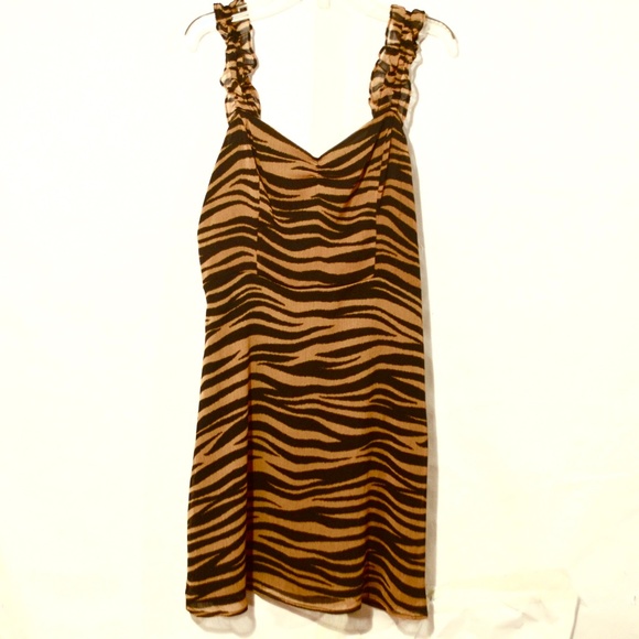 All in Favor Dresses & Skirts - All in Favor Tiger Print NWT Dress Size Small